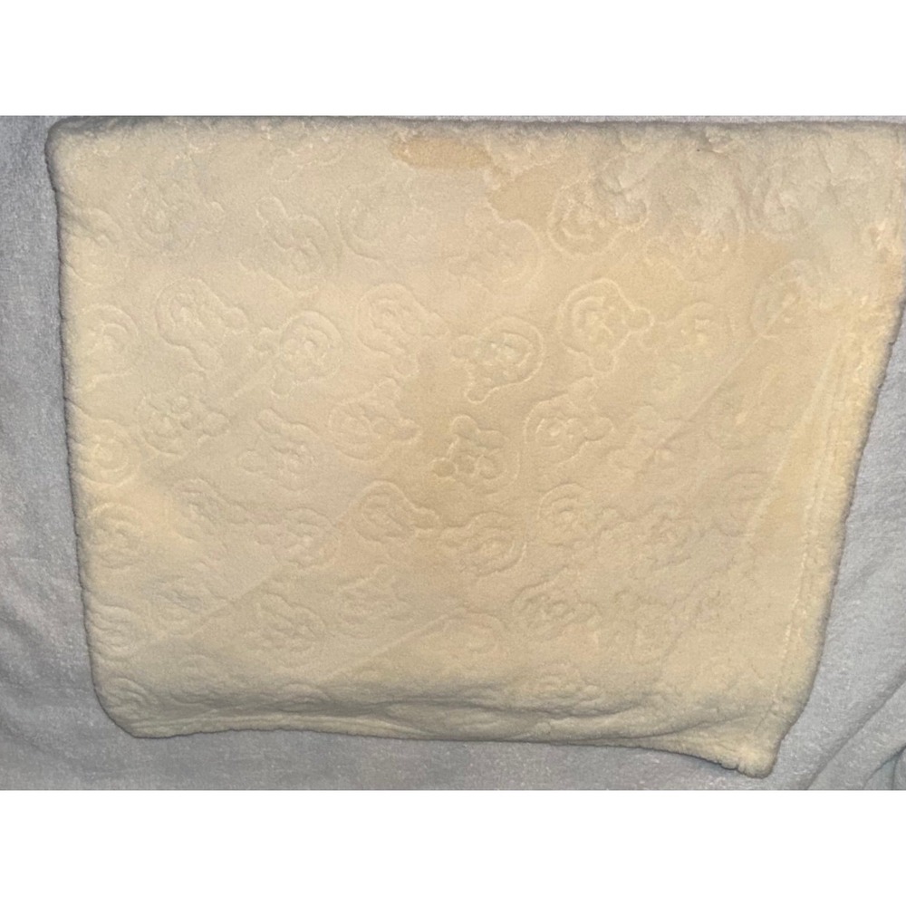 Winnie the Pooh Embossed Yellow Baby Blanket 40"x 32"‎